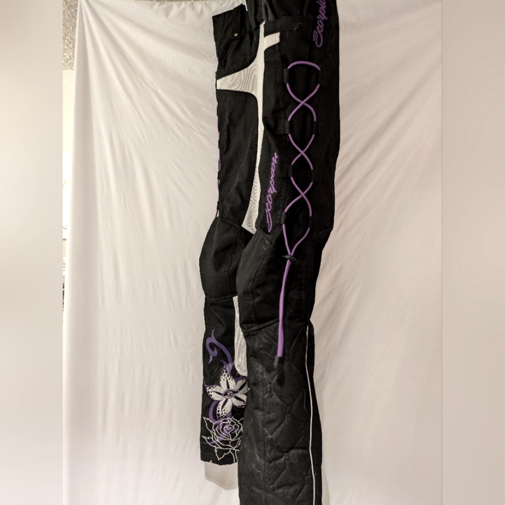 Scorpion riding pants